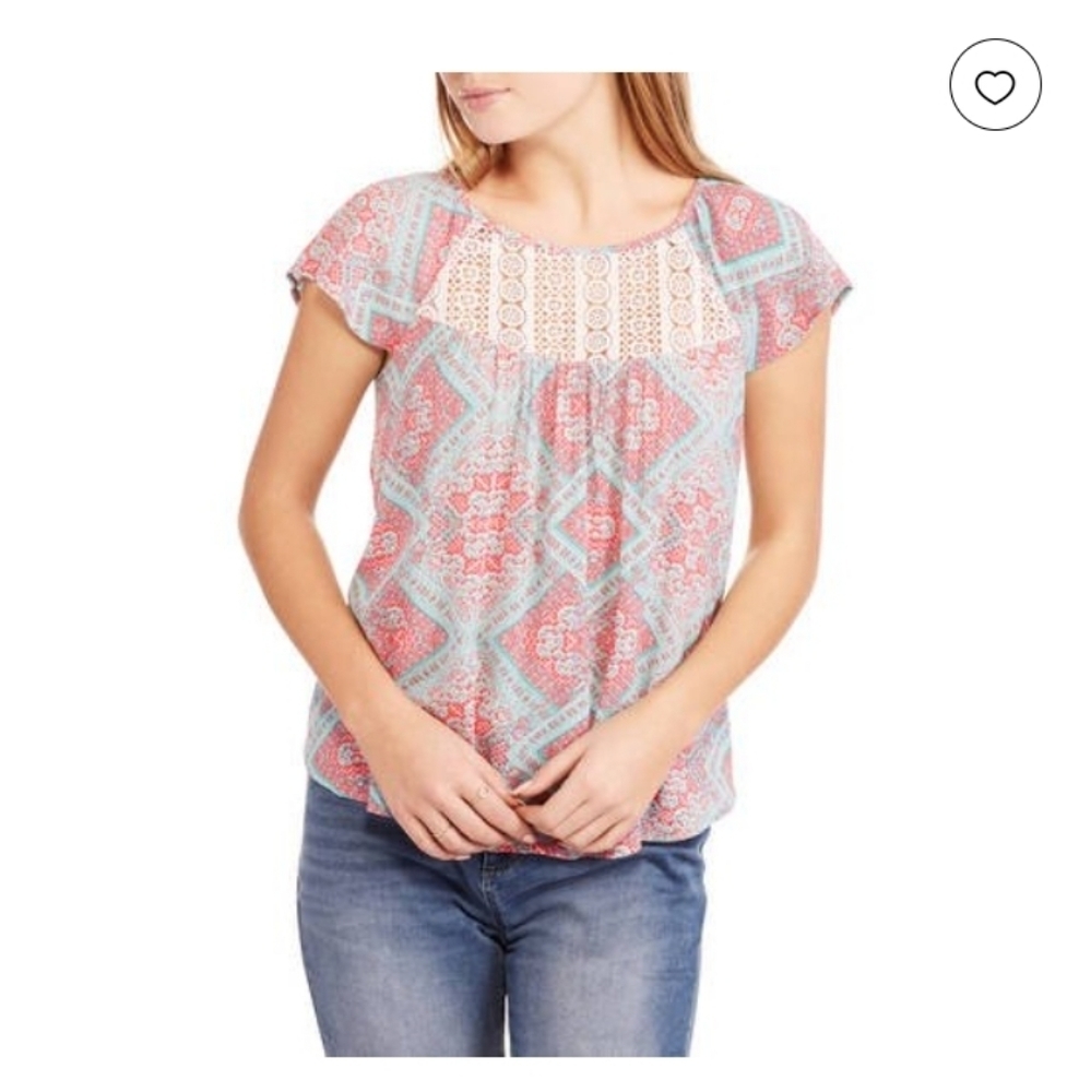 NO Boundaries Juniors' flutter sleeve gauze peasant top size M